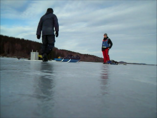 Gravity measurement video on ice